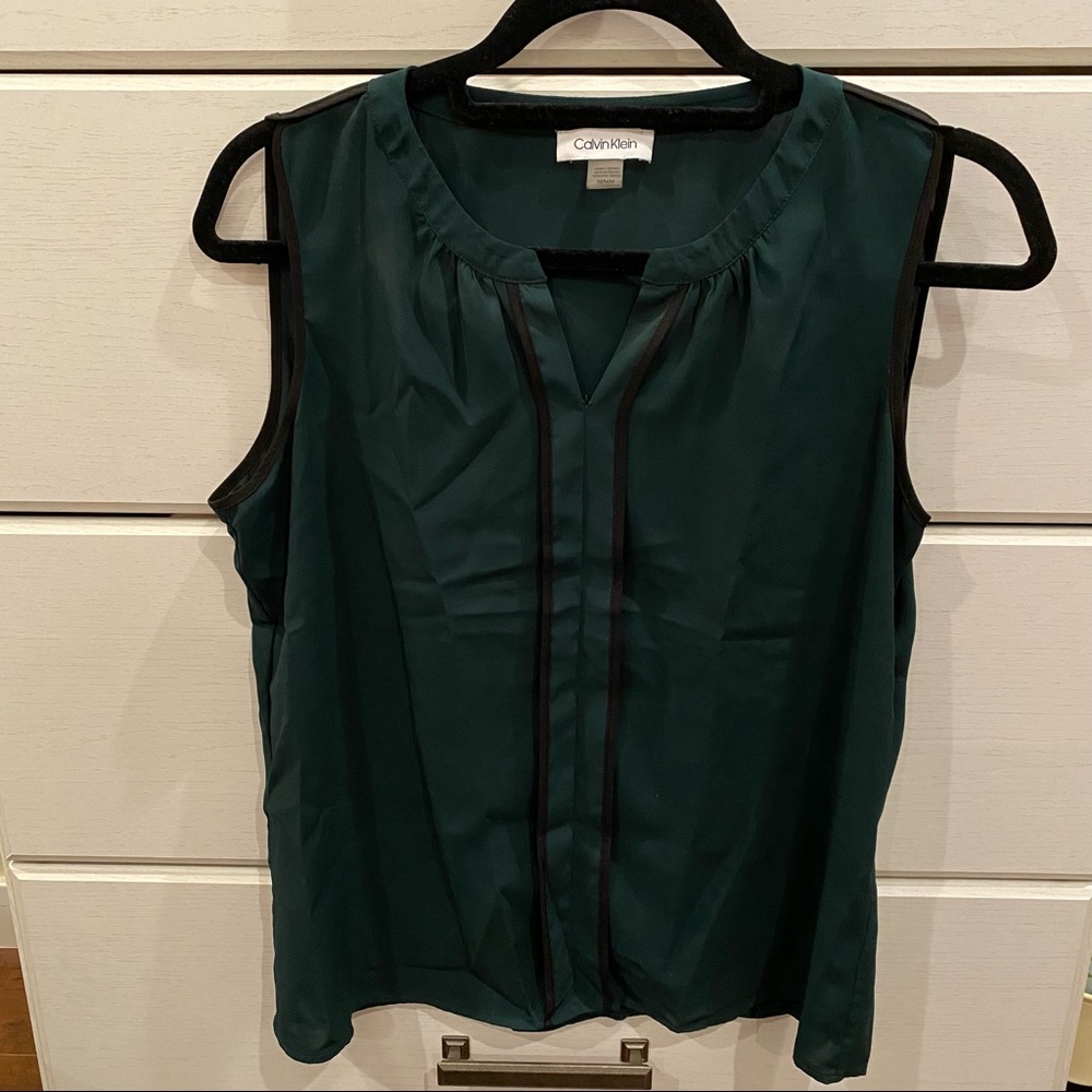 Calvin klein sleeveless blouse